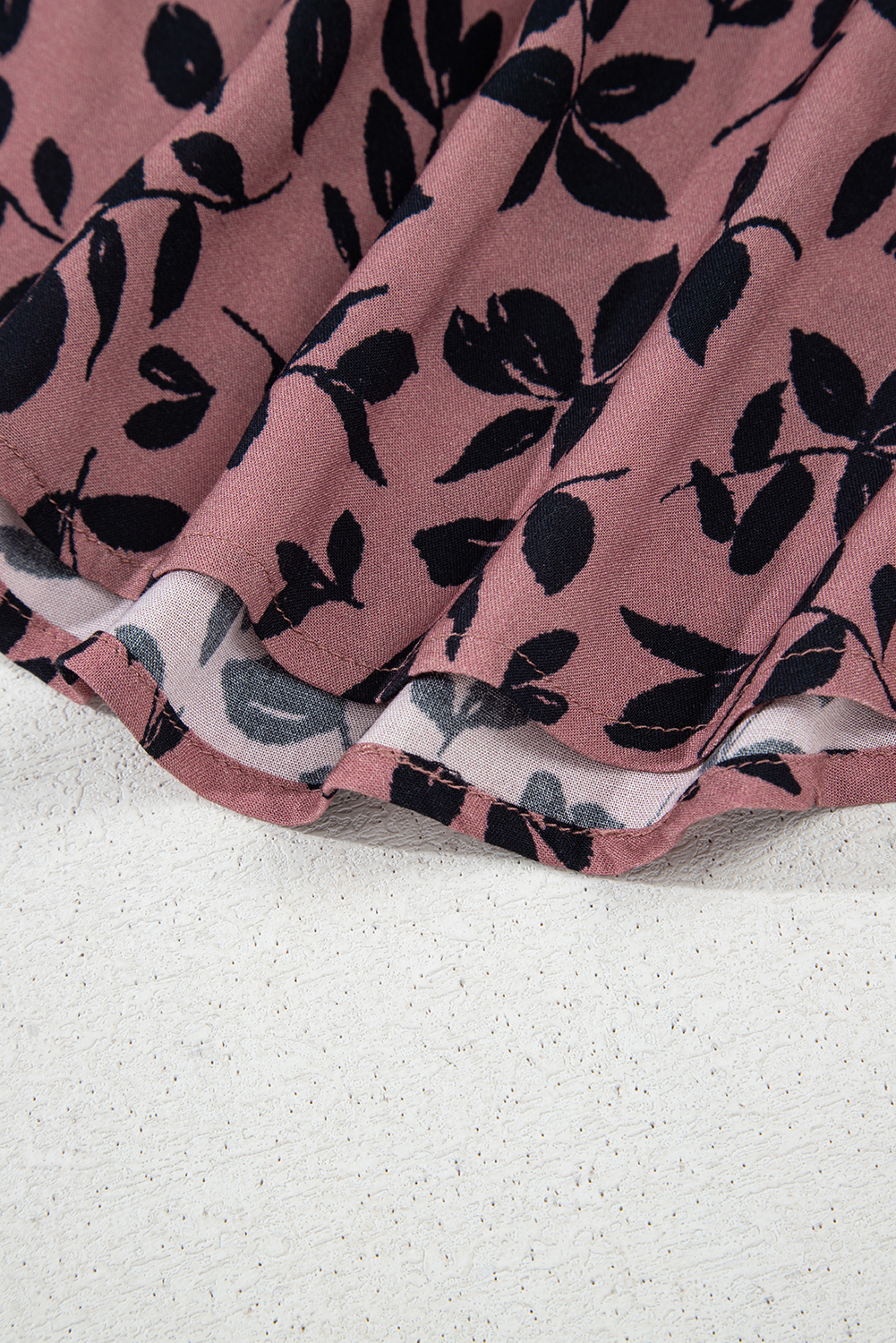 Brown Leaf Print Lace-up V Neck Crinckled Tank Top