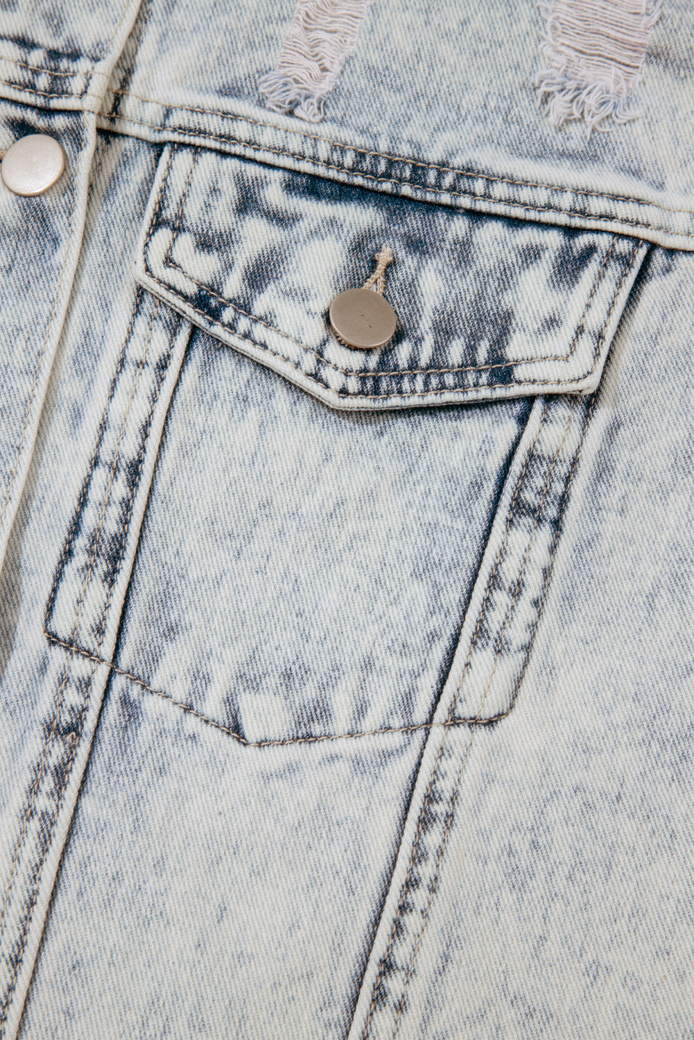 Beau Blue Light Wash Buttoned Chest Pocket Puff Sleeve Denim Jacket