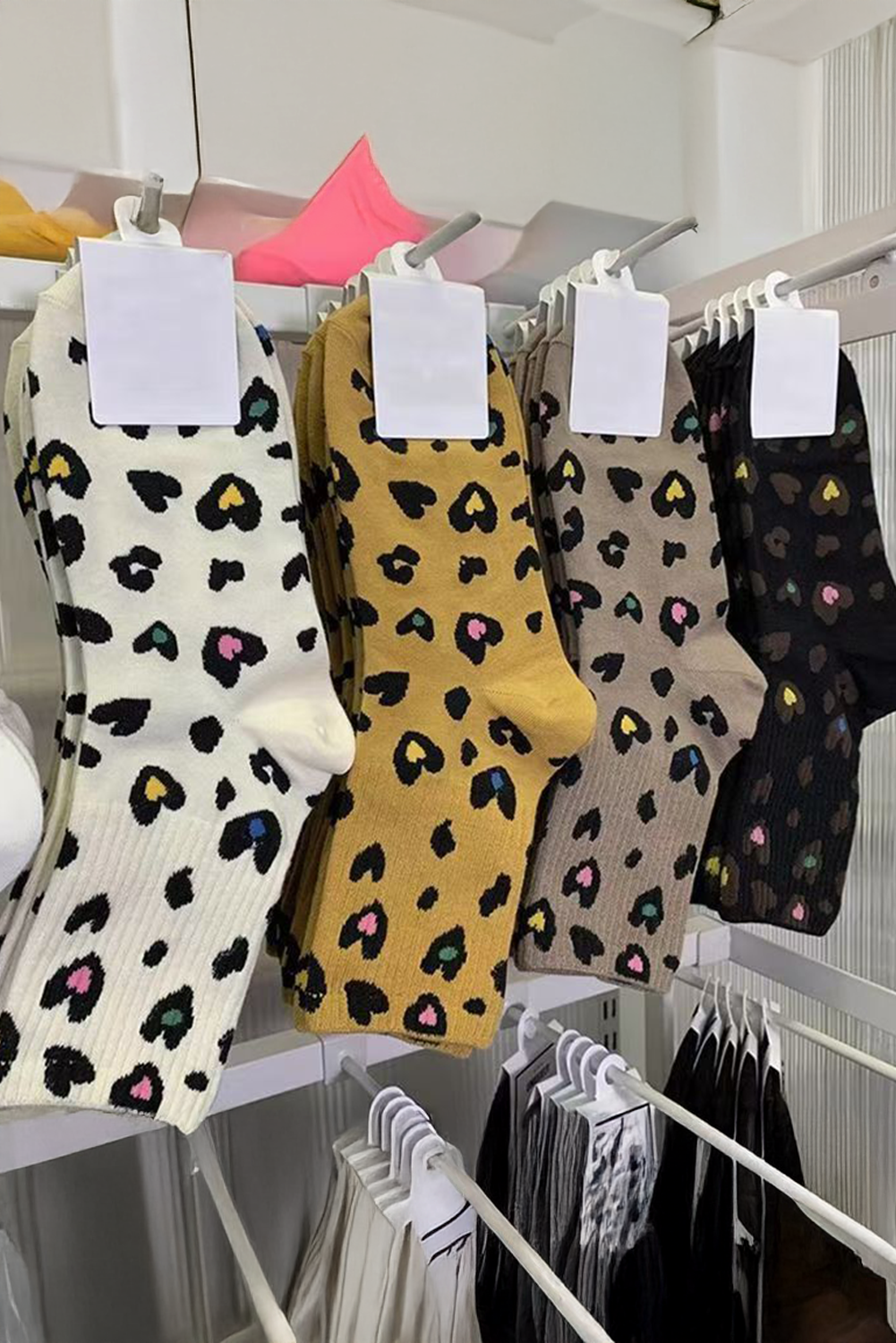 White Leopard Print Ribbed Edge Soft Socks