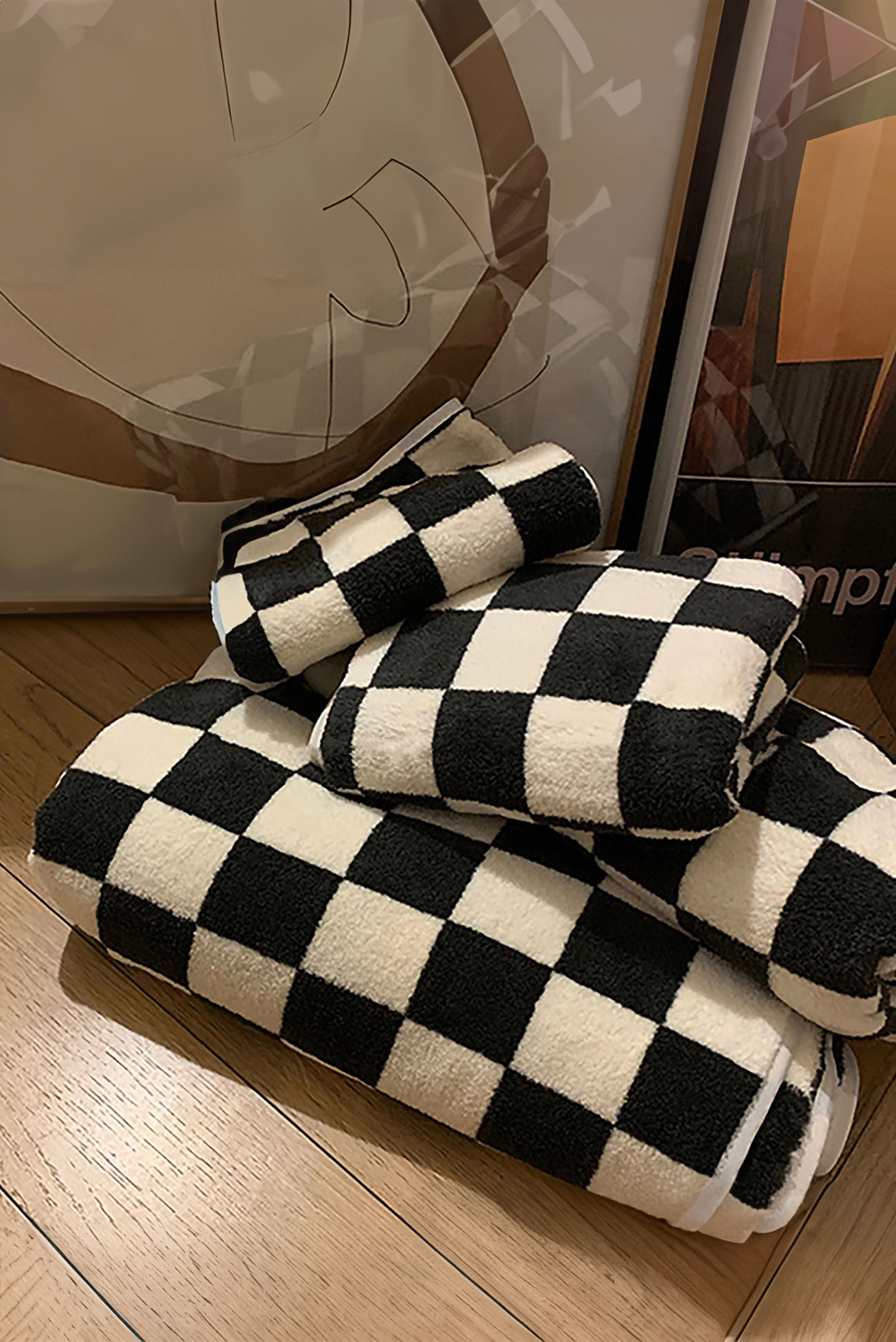 Black Fuzzy Checkerboard Bath Towel Set
